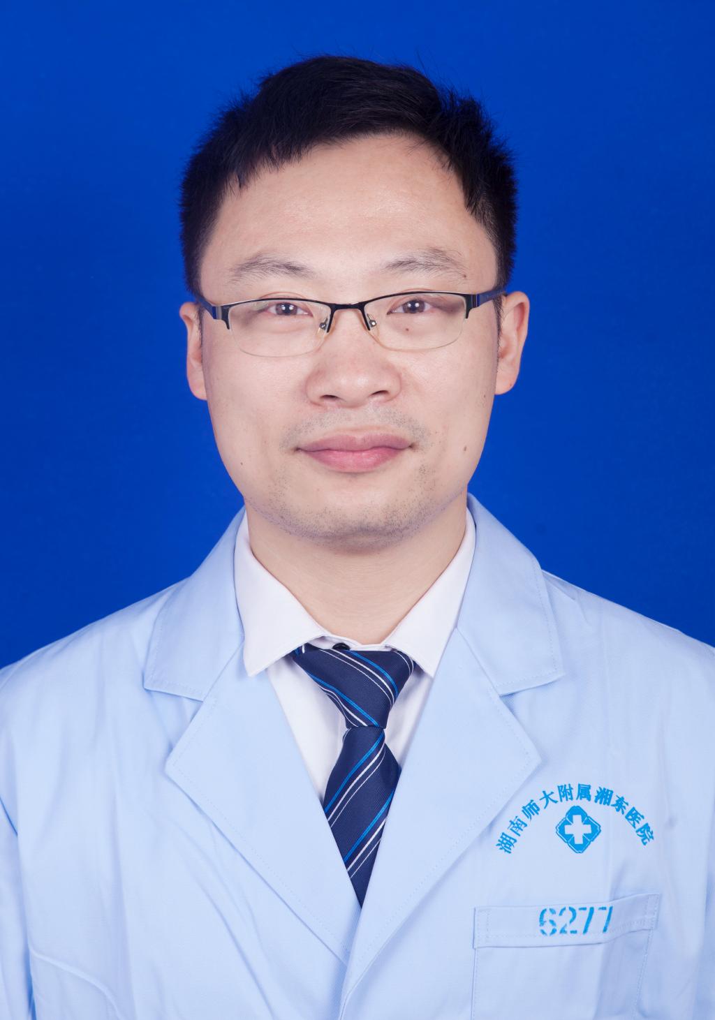 副主任护师1人