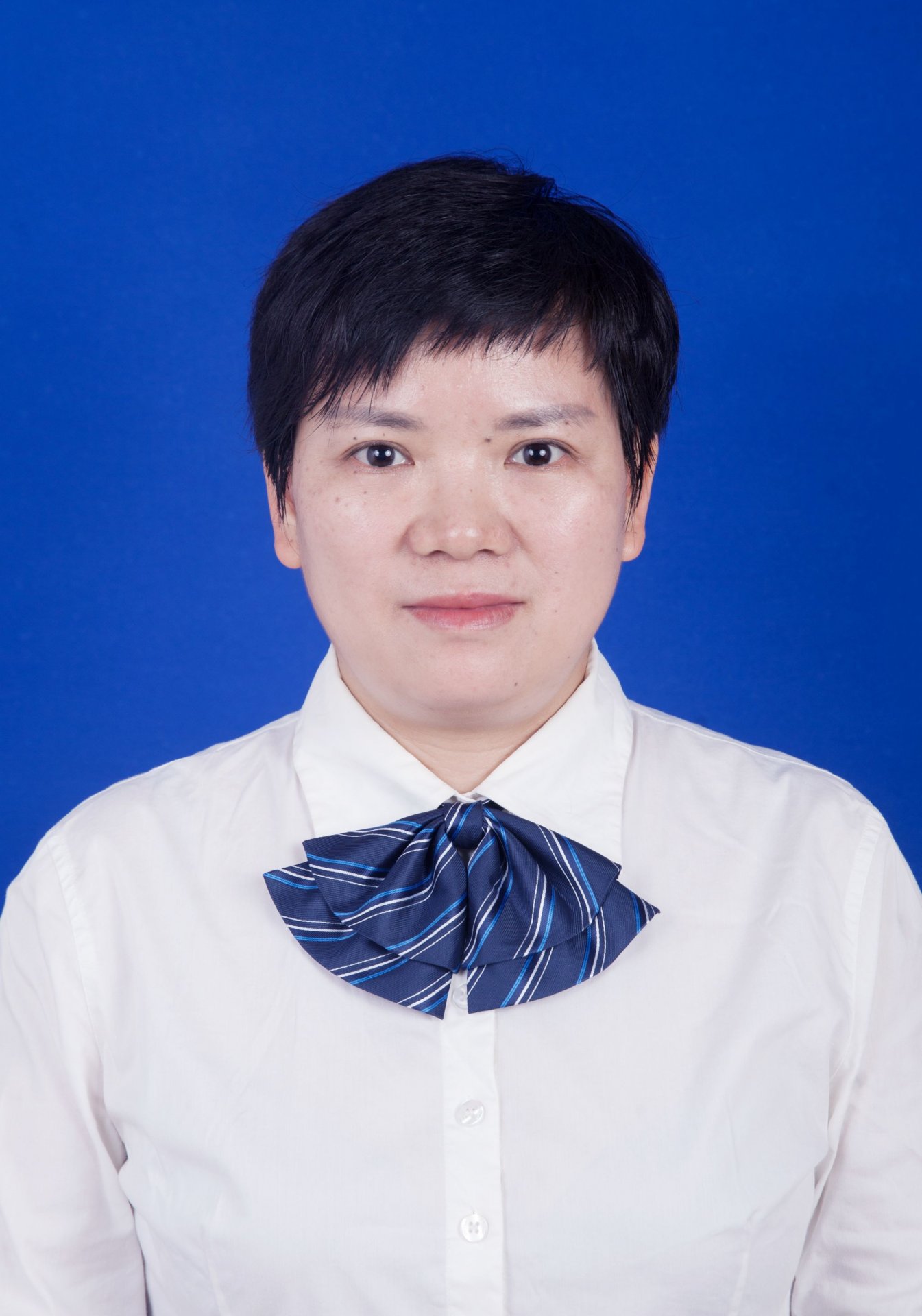 拥有主任医师