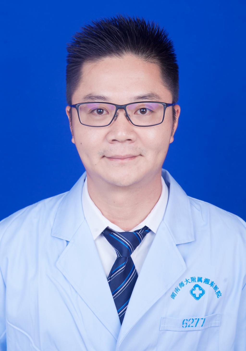 主管护师14人